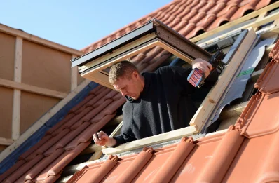 Pose de fenêtres de toit Velux au Dorat